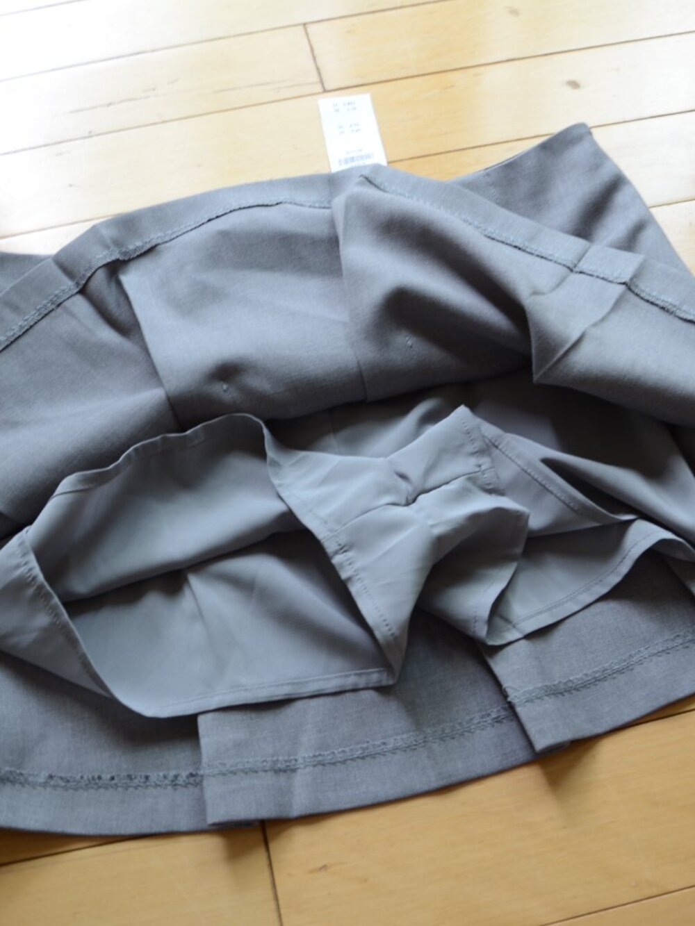 ABERCROMBIE + FITCH Mid Rise Pleated Mini Skort Size M NWT - Picture 6 of 10